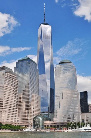 מרכז הסחר העולמי החדש בניו יורק. הוא אמור לשרוד מתקפת טרור, רעידות אדמה ושלל פגעי טבע ואדם אחרים. צילום: Joe Mabel