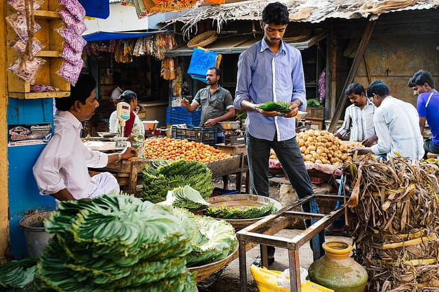שוק פירות וירקות, Tiruvannamalai, טמיל נאדו, הודו.