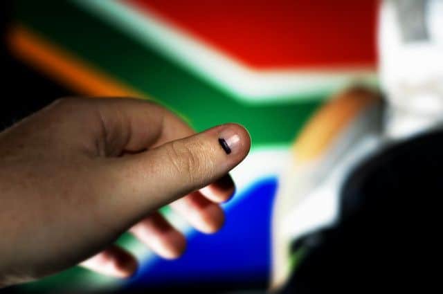 סימן בדיו של מצביע בבחירות בדרום אפריקה