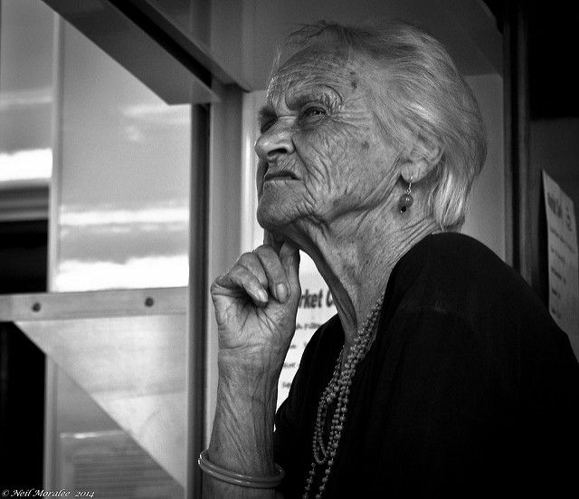 אישה זקנה, דמנציה