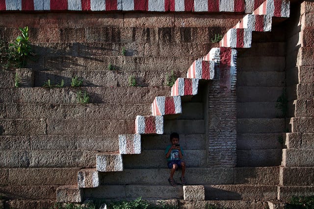 ילד, מדרגות, טמיל נאדו, הודו