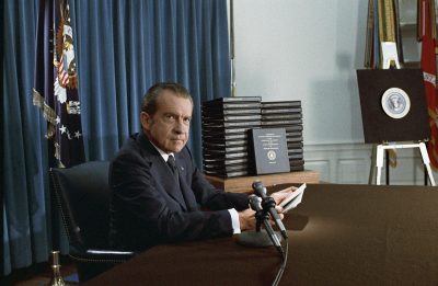 ניקסון, ווטרגייט, אמת, עיתונאים