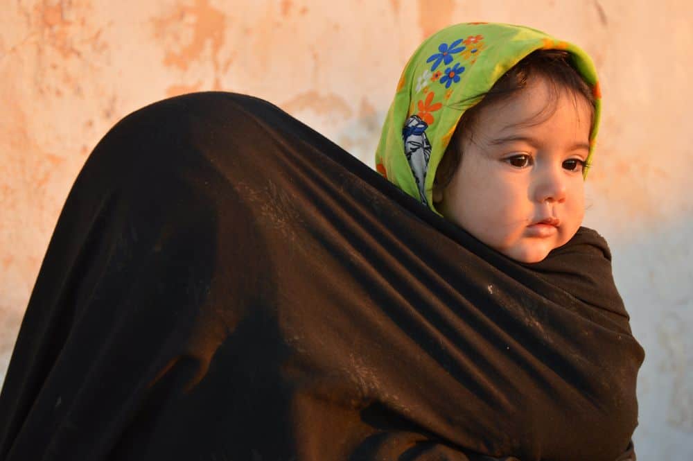 תינוקת, פליטים, איראן, אפגניסטן