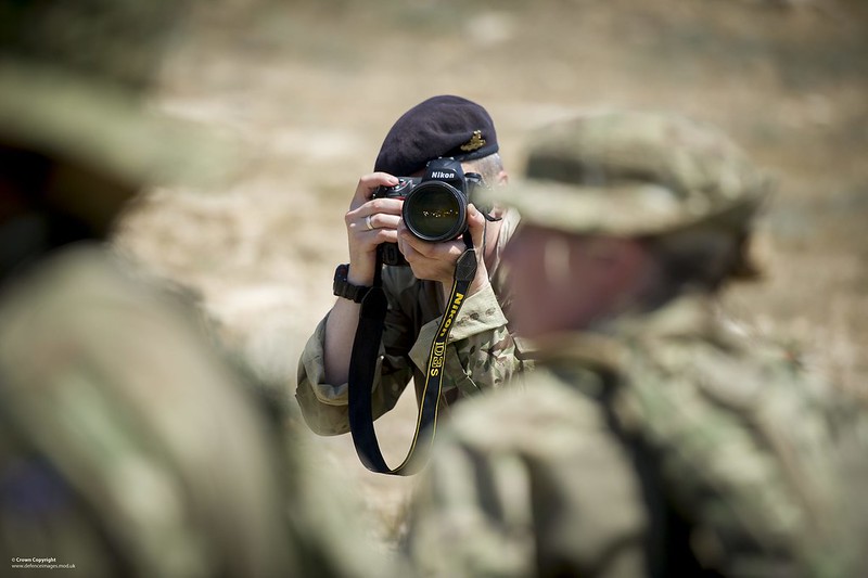 צלם צבאי, עיתונאי צבאי