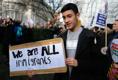 מהגרים, מחאה, לונדון, ארה"ב